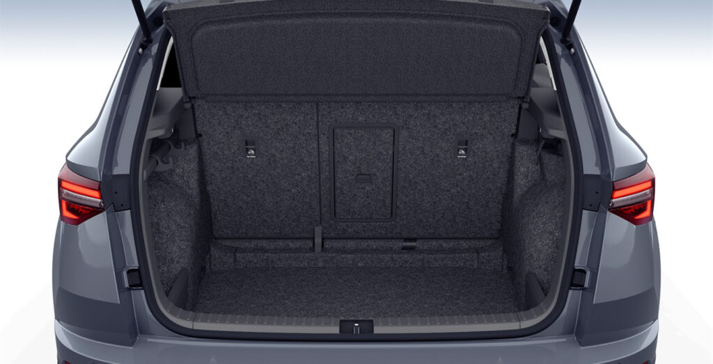 Renting SKODA Karoq Selection 2.0 TDI DSG