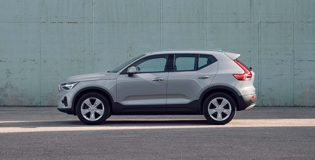 VOLVO-XC40-2.0-B3-G-Core-Auto-exterior-perfil