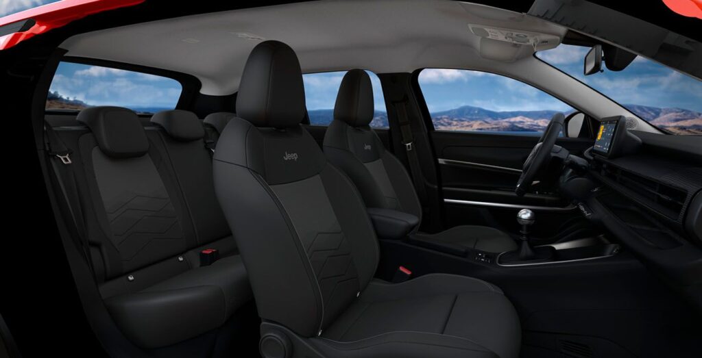 JEEP-AVENGER-1.2-G-1.2-ALTITUDE-74kw-100CV-interior-trasera