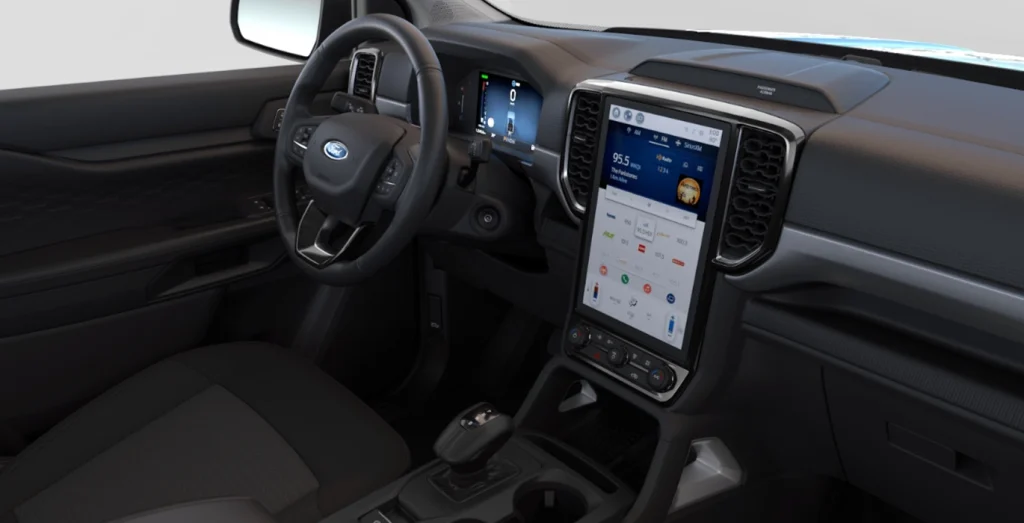 FORD-Ranger-XLT-Doble-Cabina-2.3-TVCT-PHEV-280CV-Automatica-interior-delantera-II