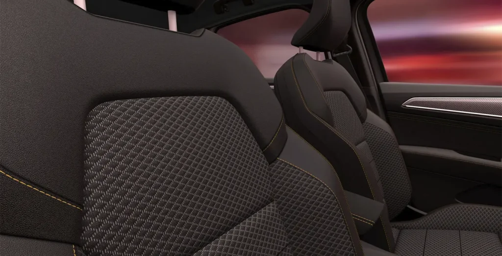 RENAULT-Arkana-Techno-E-Tech-Full-Hybrid-interior-delantera-II