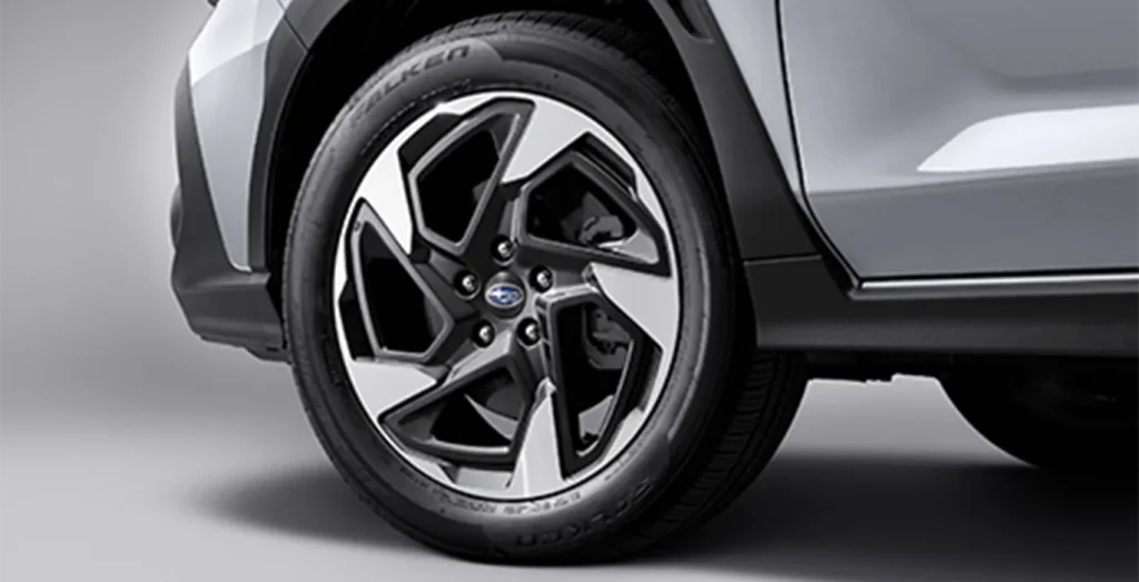 Subaru-Crosstrek-2.0i-Hybrid-Field-CVT-rueda.webp