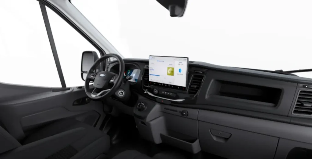 Ford-Transit-Van-350-L3-BEV-Trend-184cv-RWD-interior-delantera