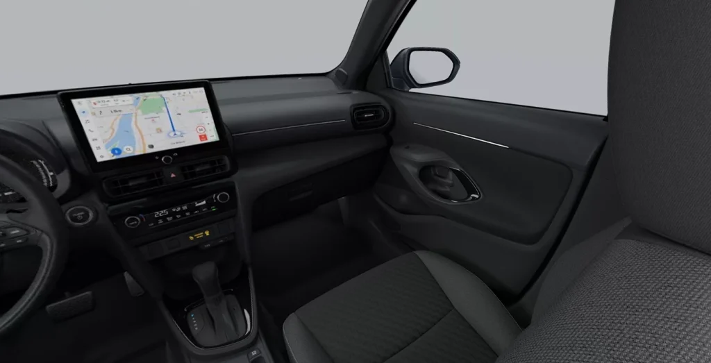 TOYOTA-Yaris-Cross-130H-e-CVT-5P-ACTIVE-PLUS-interior-delantera-II
